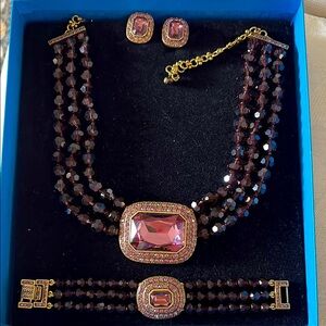 Heidi Daus signed Taylor To Please burgundy pink glass bead necklace set golden